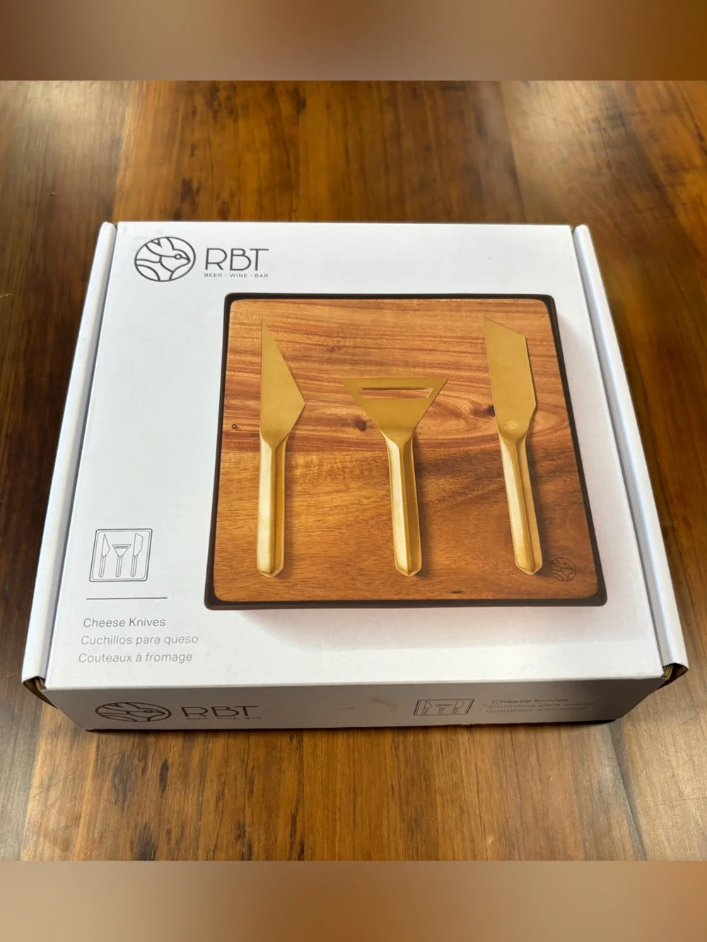 RBT Rabbit Wine Acacia Cheese Knife Set Charcuterie Serving Board NWT
